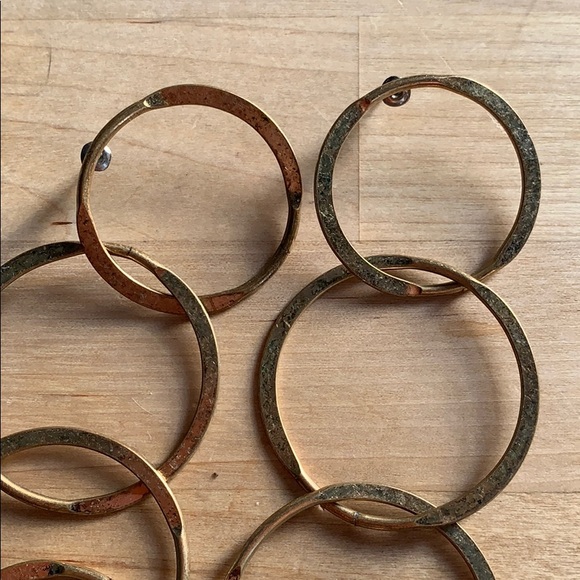 Gold earing set - Picture 2 of 3